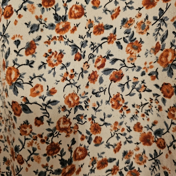 (3 for $30) Dress Summer, halter, floral pattern - Picture 2 of 4